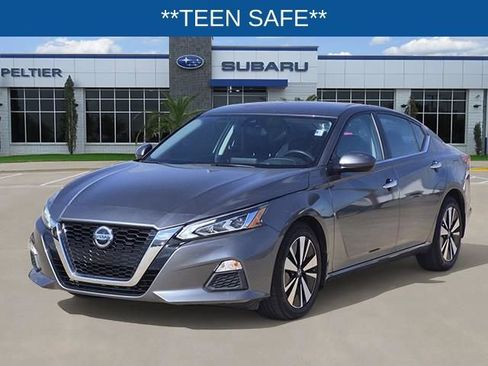 Used 2022 Nissan Altima 2.5 SV image 3