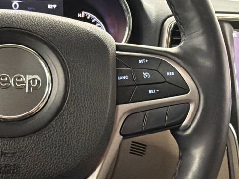 Used 2018 Jeep Grand Cherokee Limited w/ Trailer Tow Group IV image 22