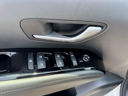 Used 2022 Hyundai Tucson SEL w/ Cargo Package AWD/4WD image 16