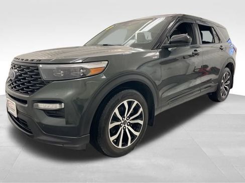 Used 2022 Ford Explorer ST-Line image 2
