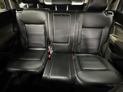 Used 2022 Volkswagen Atlas SE w/ Panoramic Sunroof Package AWD/4WD image 15