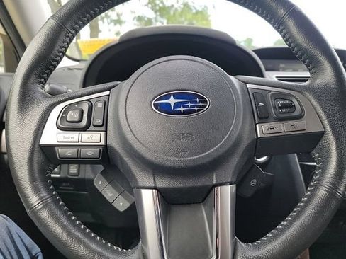 Used 2017 Subaru Forester 2.5i Touring AWD/4WD image 14