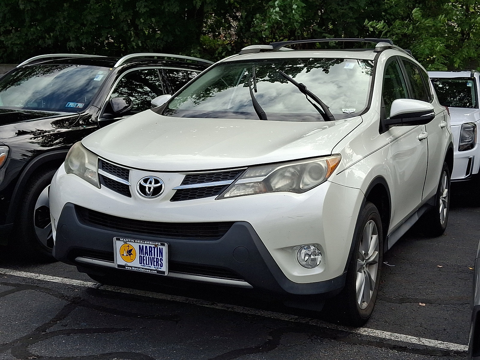 Used 2014 Toyota RAV4 Limited AWD/4WD image 3