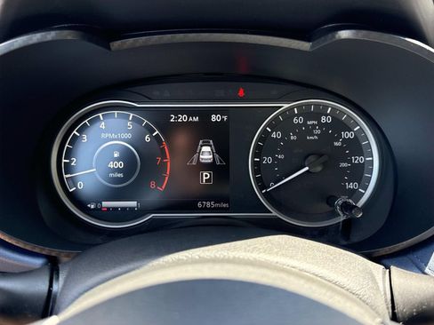 Certified 2025 Nissan Versa SV w/ Trunk Package FWD image 18