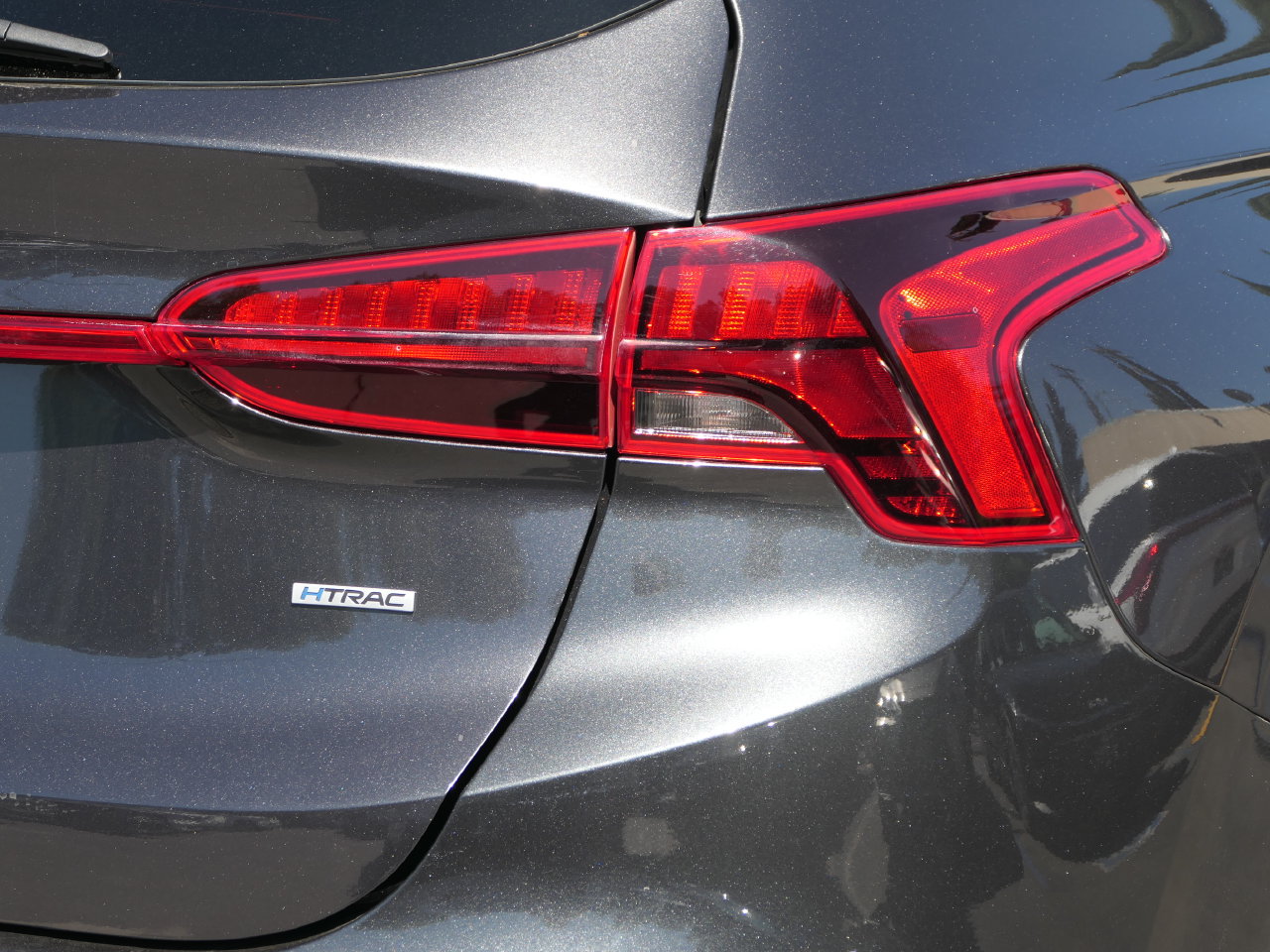 Used 2023 Hyundai Santa Fe SEL AWD/4WD image 4