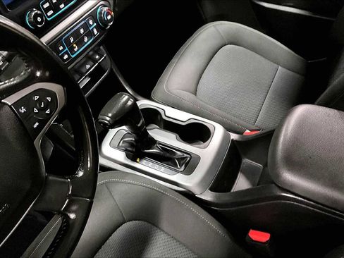 Used 2016 Chevrolet Colorado LT w/ LT Convenience Package image 17