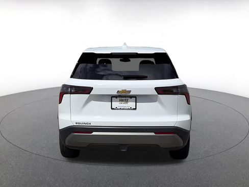 Used 2025 Chevrolet Equinox LT FWD image 10