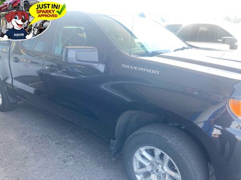 Used 2023 Chevrolet Silverado 1500 RST AWD/4WD image 10