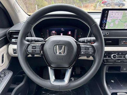 New 2026 Honda Pilot Touring image 16