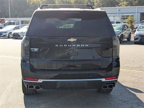 New 2026 Chevrolet Suburban High Country image 4