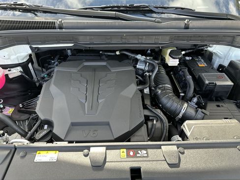 New 2026 Kia Carnival LX FWD image 10