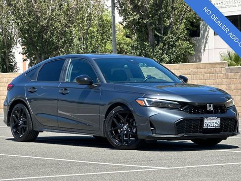 Used 2025 Honda Civic Sport image 2