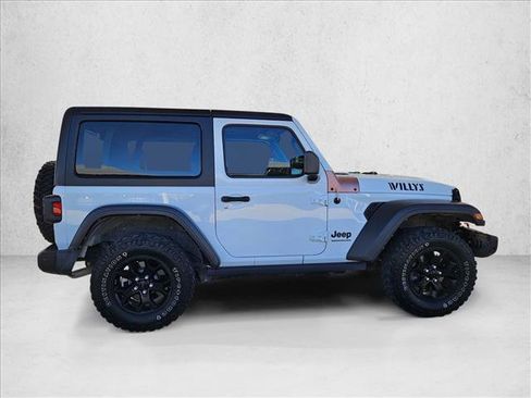 Used 2022 Jeep Wrangler Willys image 4