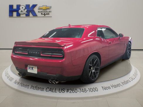 Used 2016 Dodge Challenger R/T Scat Pack w/ Leather Interior Group RWD image 6