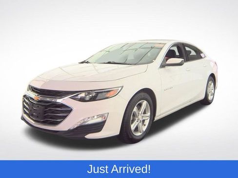 Used 2023 Chevrolet Malibu LT FWD image 1