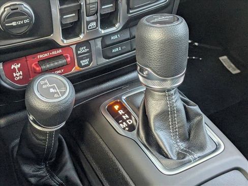 New 2025 Jeep Gladiator Rubicon w/ Convenience Group image 12