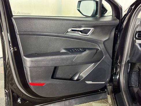 Certified 2023 Kia Sportage LX image 10