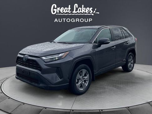Used 2022 Toyota RAV4 XLE image 1