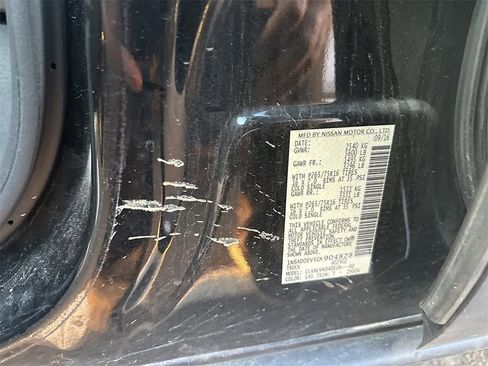 Used 2016 Nissan Frontier PRO-4X image 8