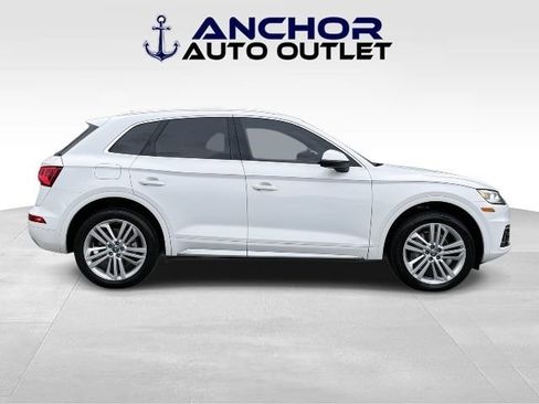 Used 2018 Audi Q5 2.0T Premium Plus w/ Premium Plus Package image 9
