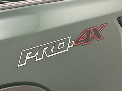Used 2024 Nissan Frontier PRO-4X w/ Technology Package AWD/4WD image 18
