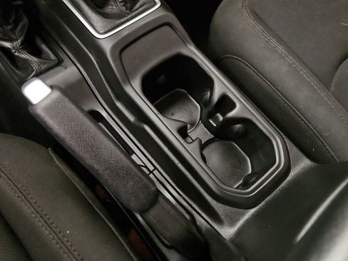 Used 2020 Jeep Wrangler Sport image 16