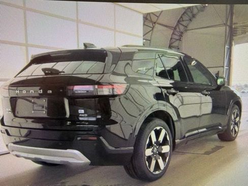Used 2024 Honda Prologue Elite image 4