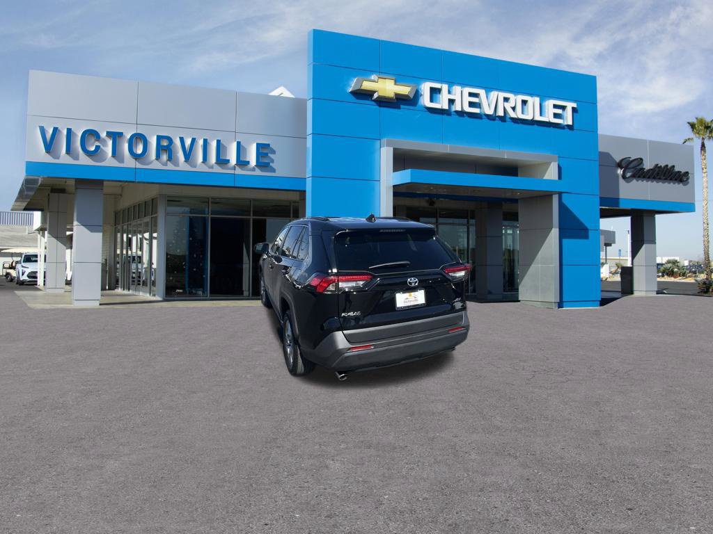 Used 2025 Toyota RAV4 XLE FWD image 7