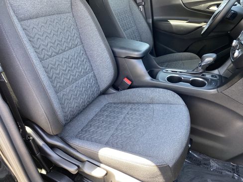Used 2024 Chevrolet Equinox LT AWD/4WD image 10