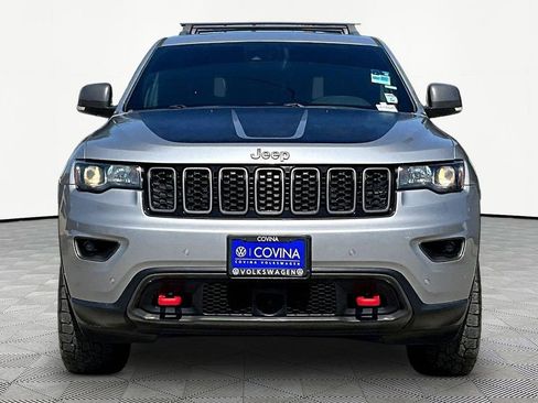 Used 2019 Jeep Grand Cherokee Trailhawk AWD/4WD image 2