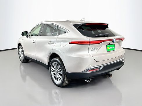 Used 2021 Toyota Venza XLE w/ Softex Package AWD/4WD image 7