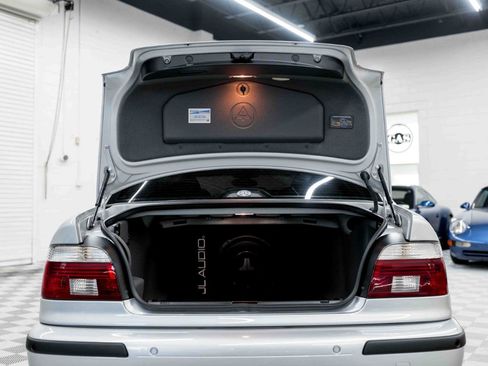 Used 2002 BMW M5 RWD image 87