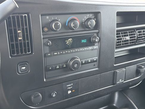 Used 2024 GMC Savana 2500 w/ Driver Convenience Package RWD image 23