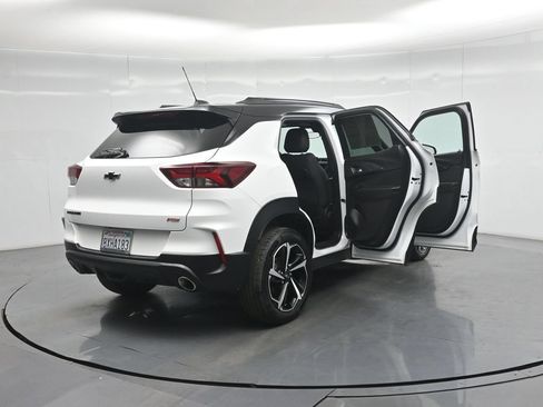 Used 2021 Chevrolet TrailBlazer RS FWD image 5