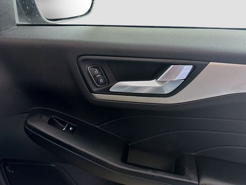 Used 2021 Ford Escape SEL image 31