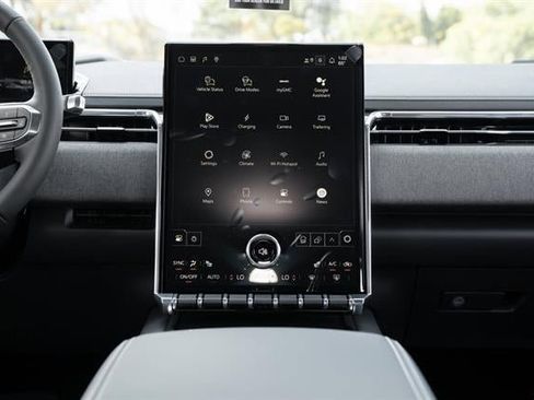 New 2026 GMC Sierra EV Elevation image 29