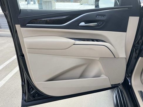 Certified 2024 Cadillac Escalade ESV Premium Luxury image 26