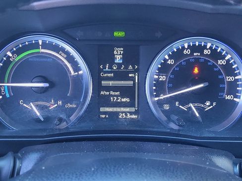 Used 2015 Toyota Highlander Limited image 24