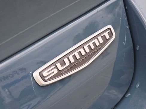 New 2026 Jeep Grand Cherokee Summit AWD/4WD image 8