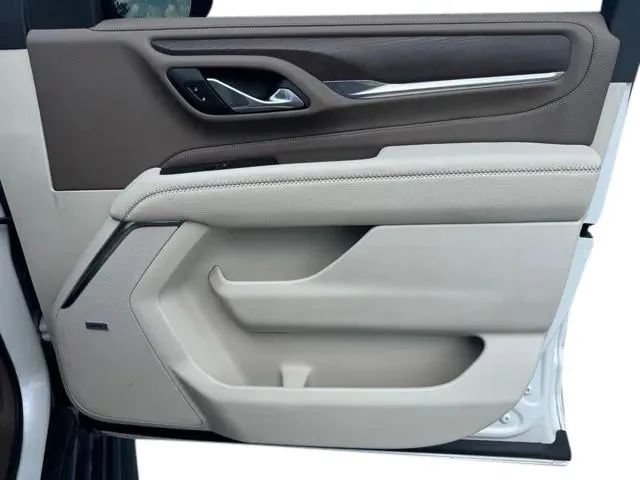 Used 2023 GMC Yukon Denali AWD/4WD image 16