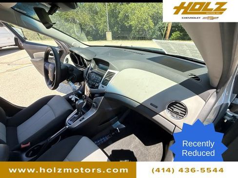 Certified 2011 Chevrolet Cruze LS FWD image 25