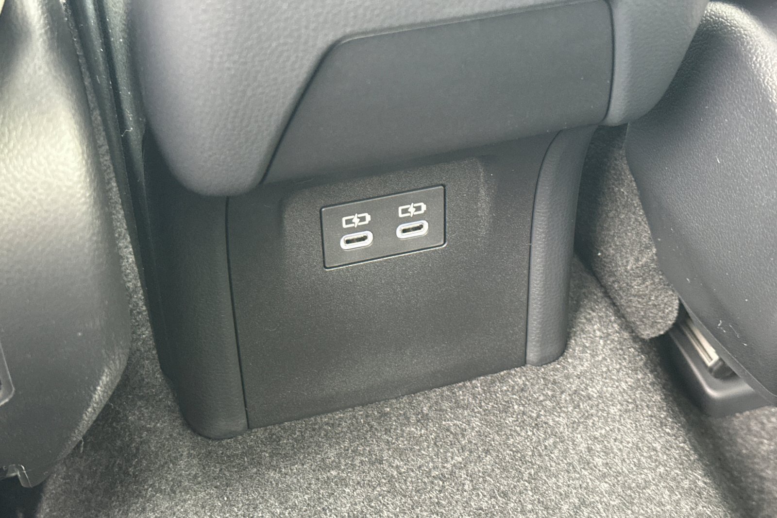 New 2027 Toyota Prius Limited FWD image 14