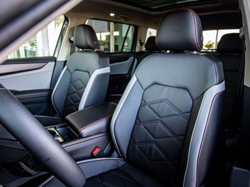 New 2026 Volkswagen Atlas Peak Edition image 29