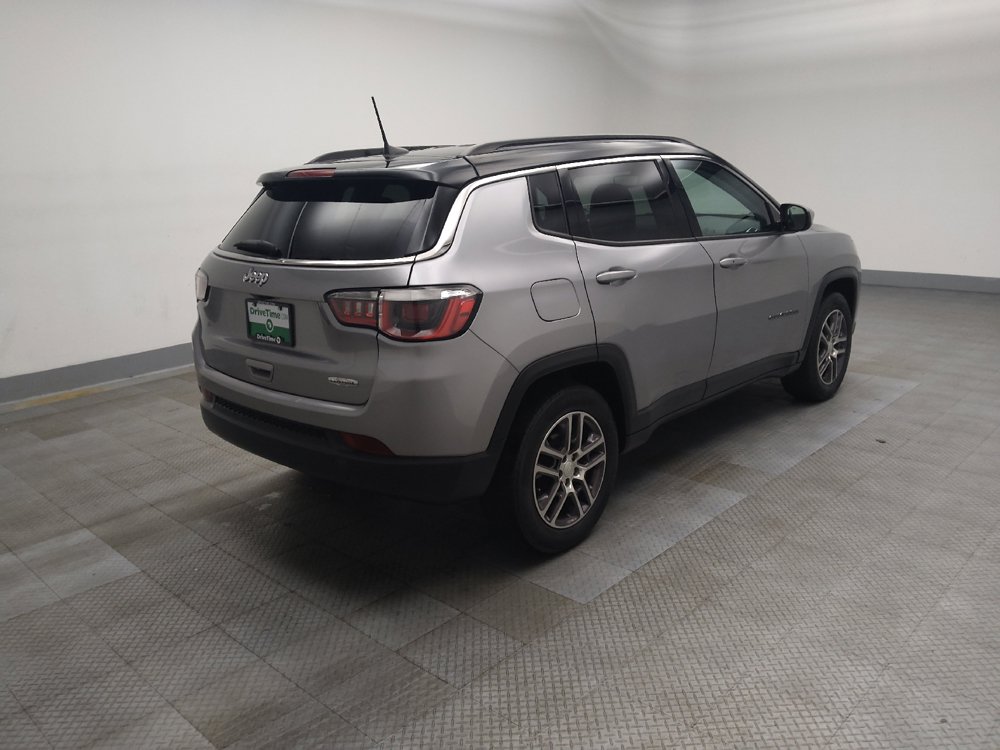 Used 2018 Jeep Compass Latitude w/ Popular Equipment Group FWD image 10