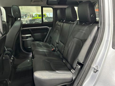 Used 2020 Land Rover Defender 110 First Edition AWD/4WD image 5