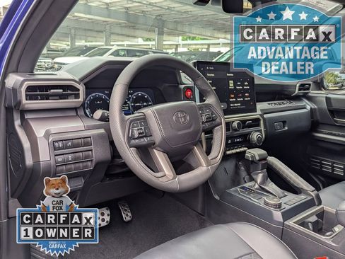 Used 2025 Toyota Tacoma TRD Sport RWD image 5