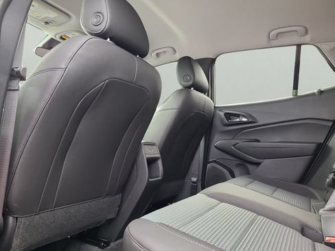 New 2026 Chevrolet Trax LT w/ Midnight Edition FWD image 12