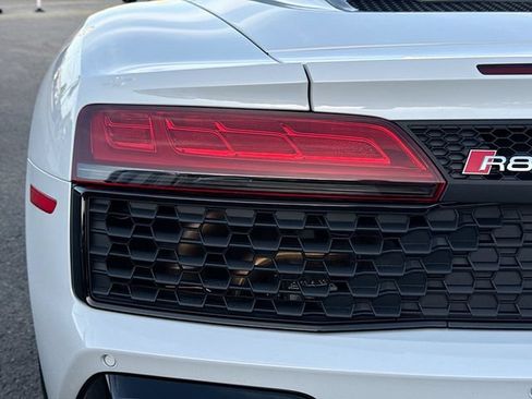 Used 2023 Audi R8 V10 performance w/ Carbon Exterior Package RWD image 11