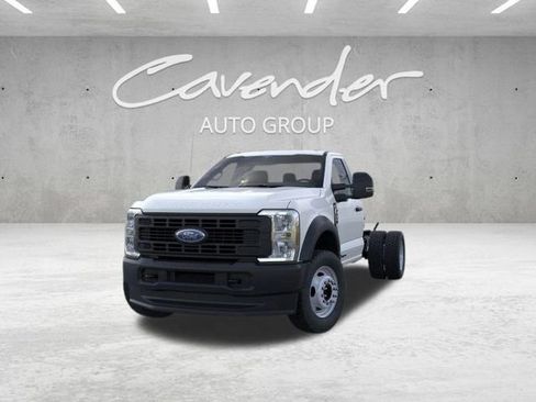 New 2025 Ford F550 4x4 Regular Cab Super Duty image 2
