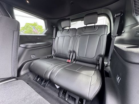 New 2025 Jeep Grand Cherokee L Limited w/ Black Appearance Package image 16